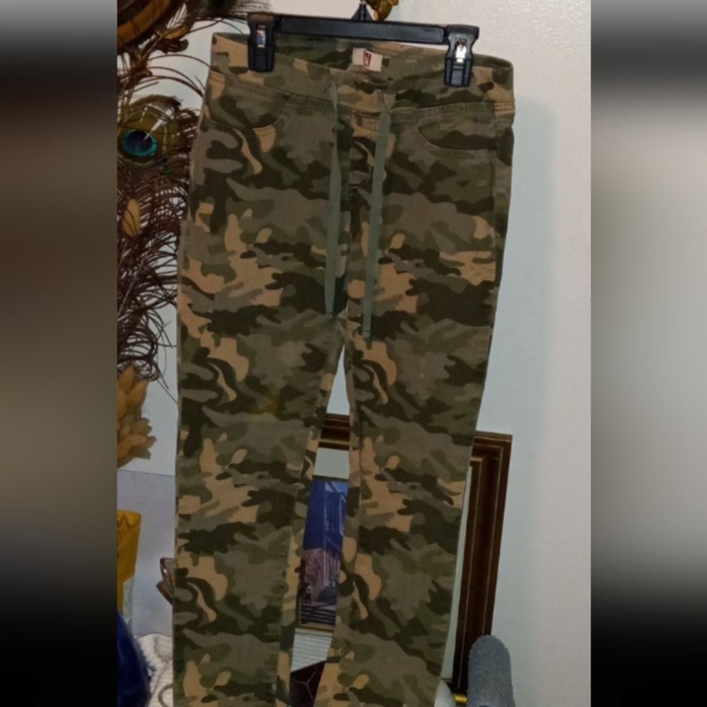 Camo leggings